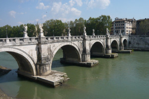 Ponte_Sant'Angelo Roma Itinerari spettrali, la Roma dei fantasmi