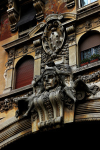 Un quartiere fuori dal tempo: il Coppedé