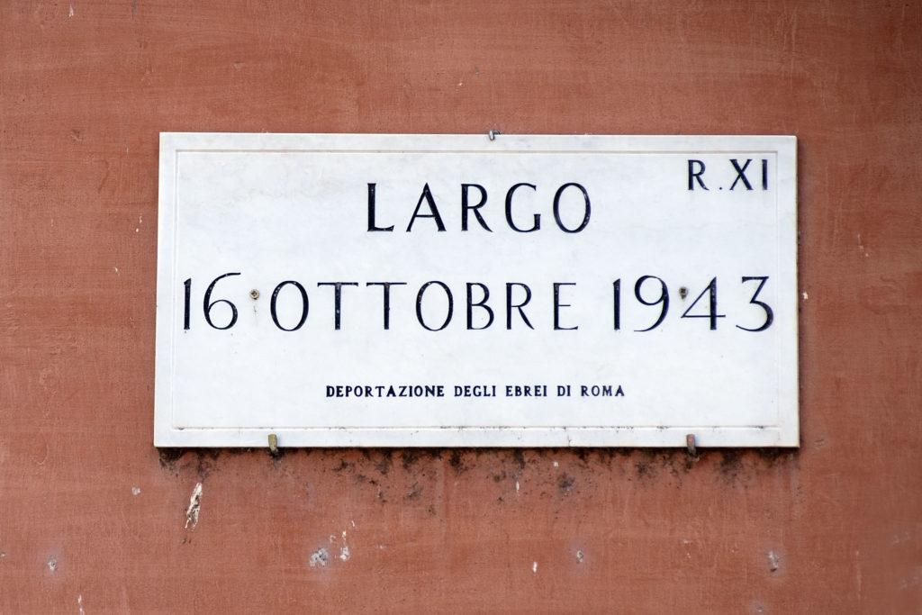 Largo 16 ottobre 1943, Ghetto di Roma