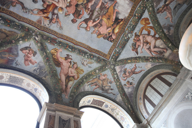 Visita a Villa Farnesina: tra gli affreschi di Raffaello, in un tripudio di arte rinascimentale