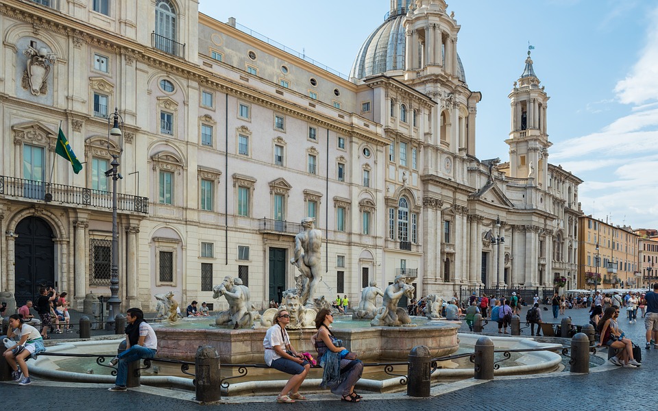 Visita esclusiva a Palazzo Pamphilj, la dimora della Pimpaccia